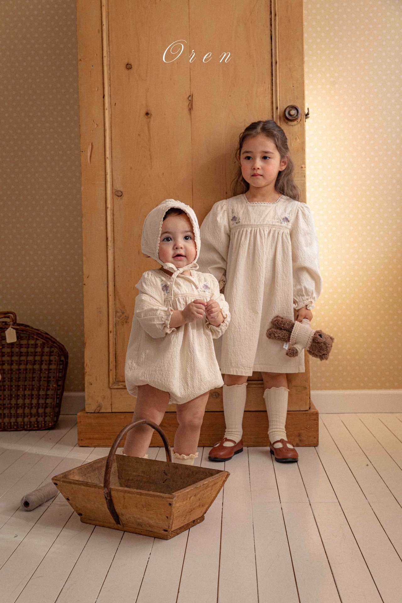 刺繡花花 Jumpsuit / 連身裙 / 帽子