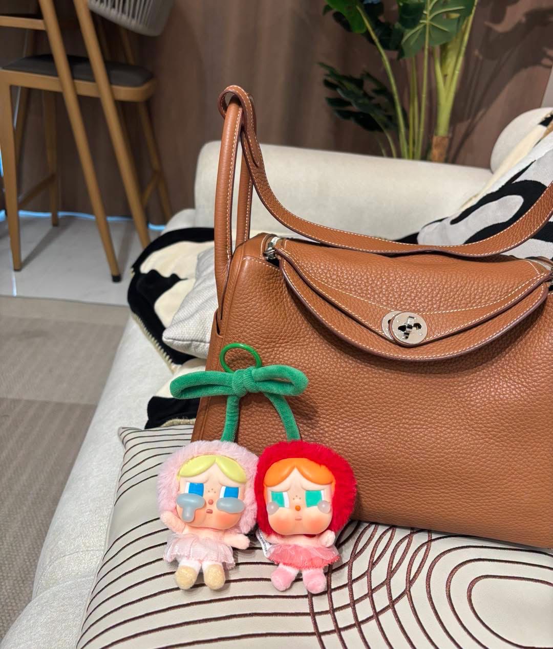 Hermes Lindy 30,STAMP X gold   100%Authentic, 95%New✅Dust bag