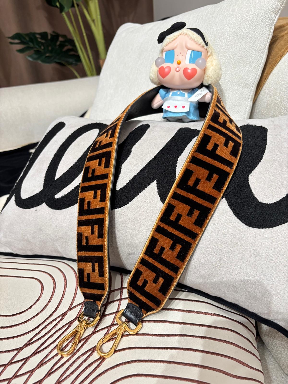 Fendi strap 手袋肩帶 ✨100%Authentic, 98% new