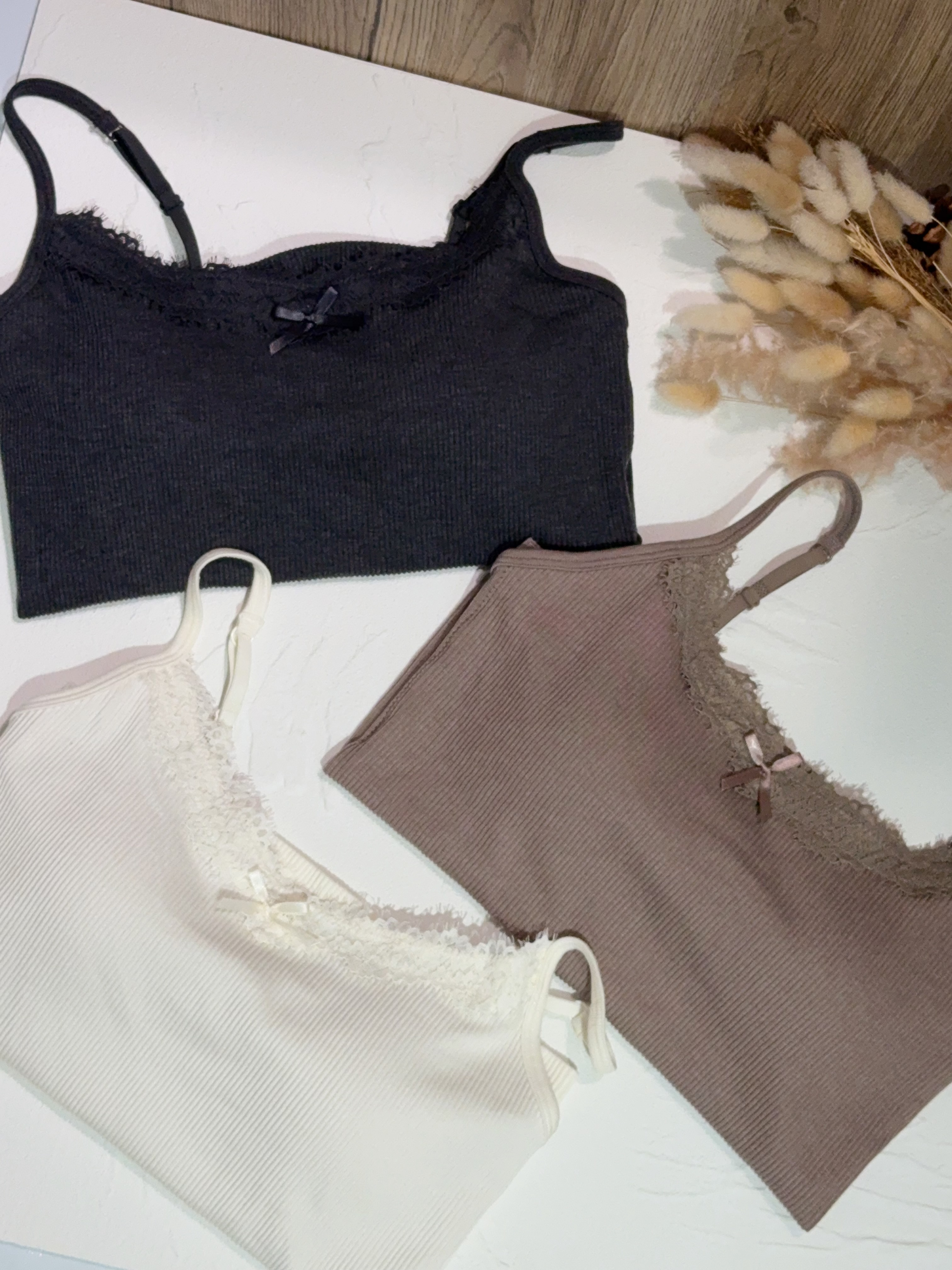 lace邊坑紋bra top