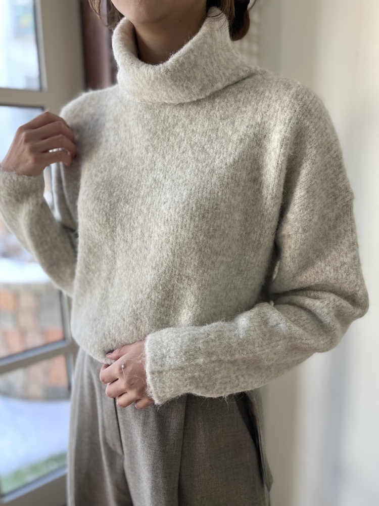 The Souffle Soft Sweater (Oat)