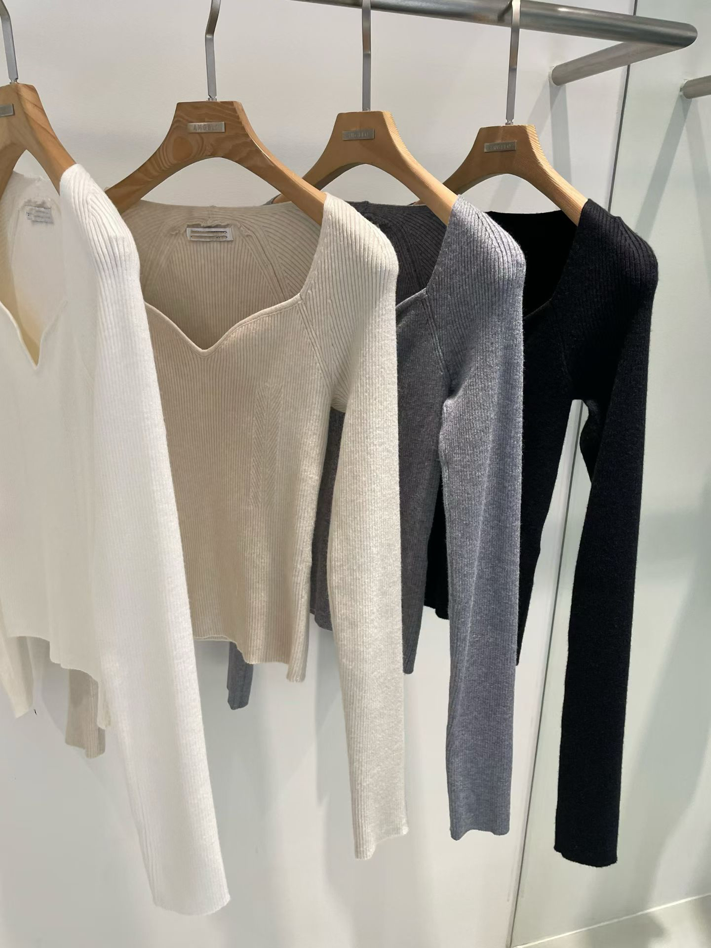 Heartneck knit top