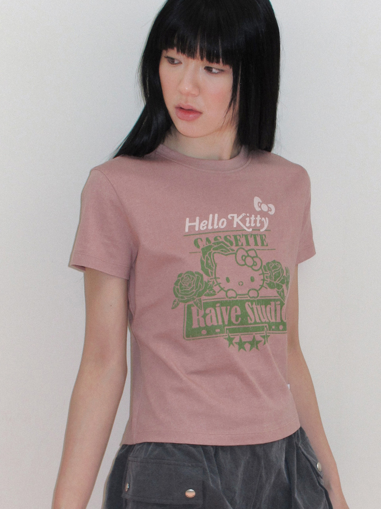 RAIVE × Hello Kitty｜Rose Graphic Tee