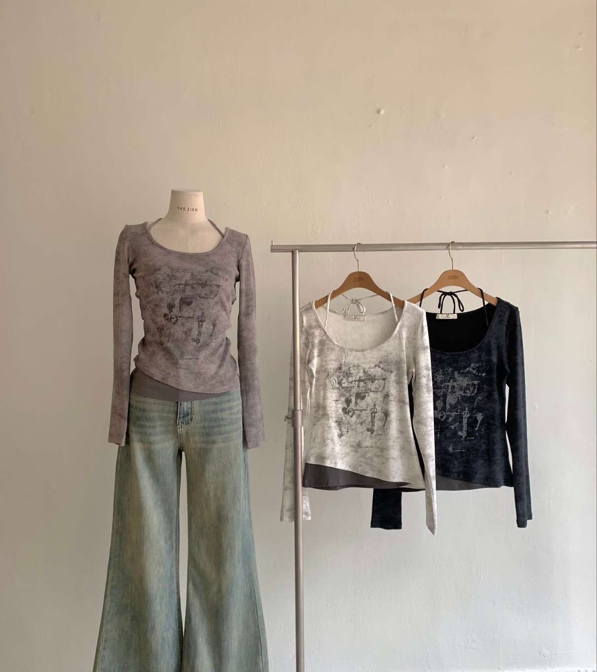 已售罄❌韓國扎染掛頸下擺不規則Top