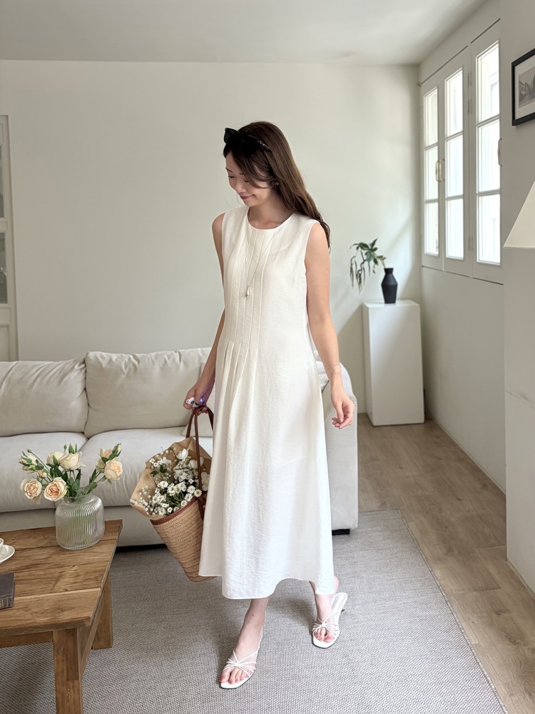 Linen Pintuck Dress (Ivory)