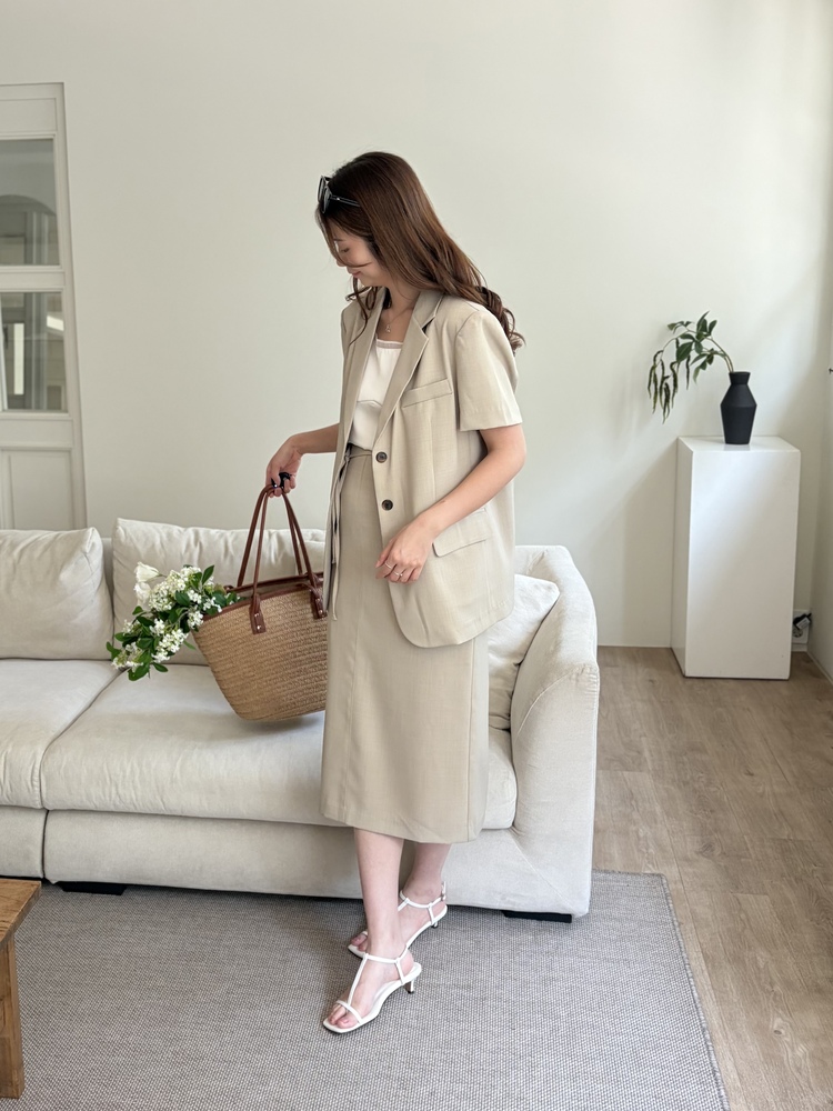 Sandstone Air Relaxed Blazer (Light Beige)