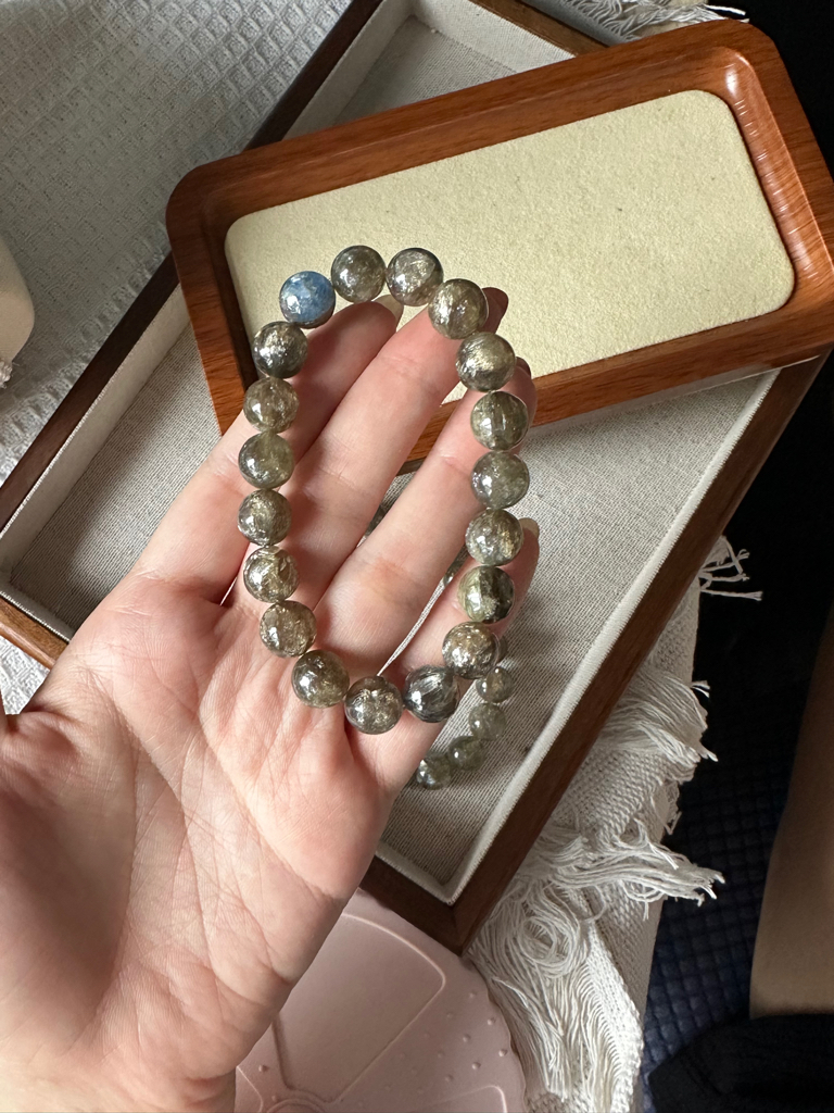 鬼怪蓝晶石 （稀有品） | Rare Kyanite 