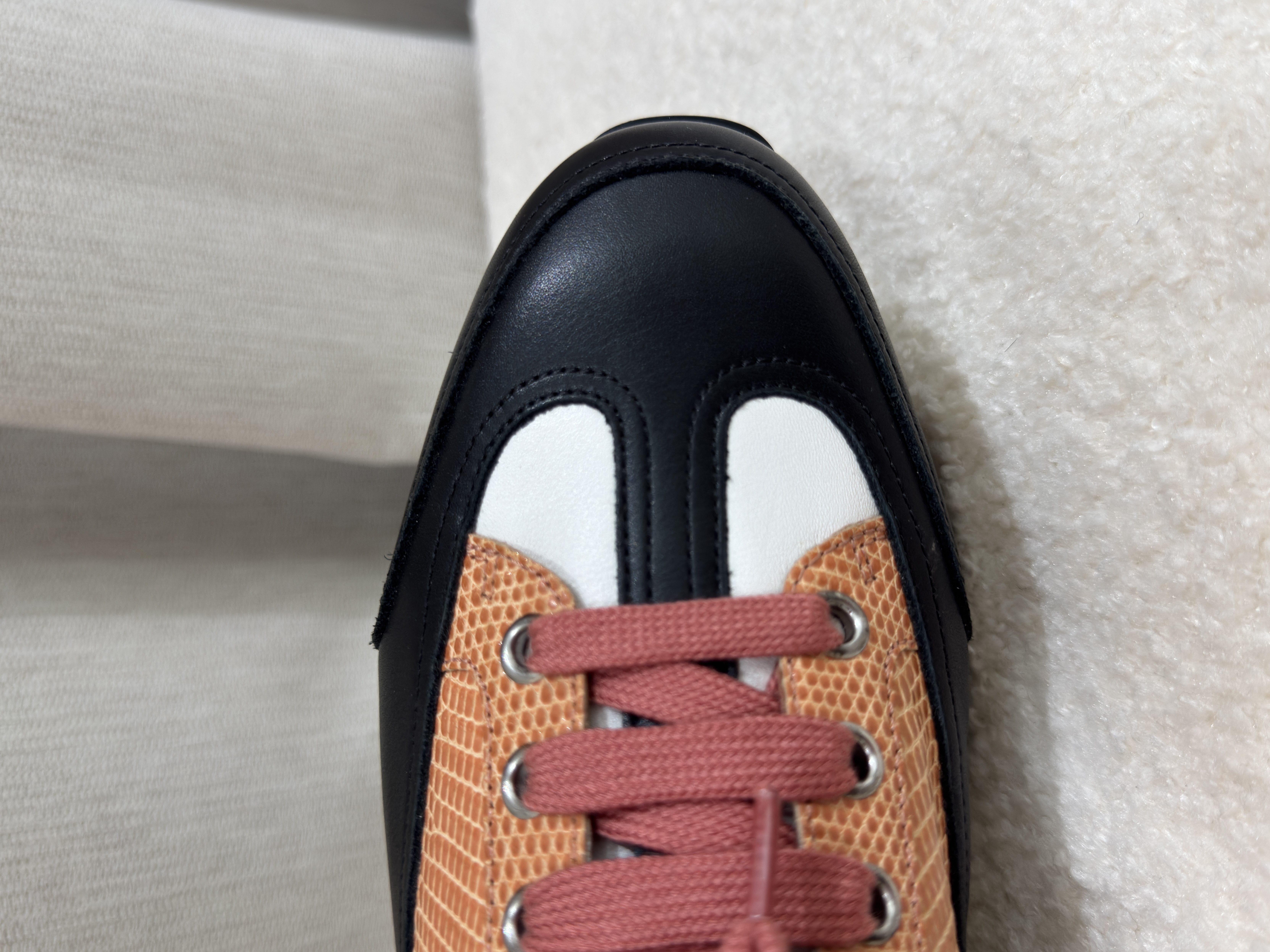 Pre-Owned HERMES Multicolor Trail Sneakers / Size 39 / Product Code : 26022134