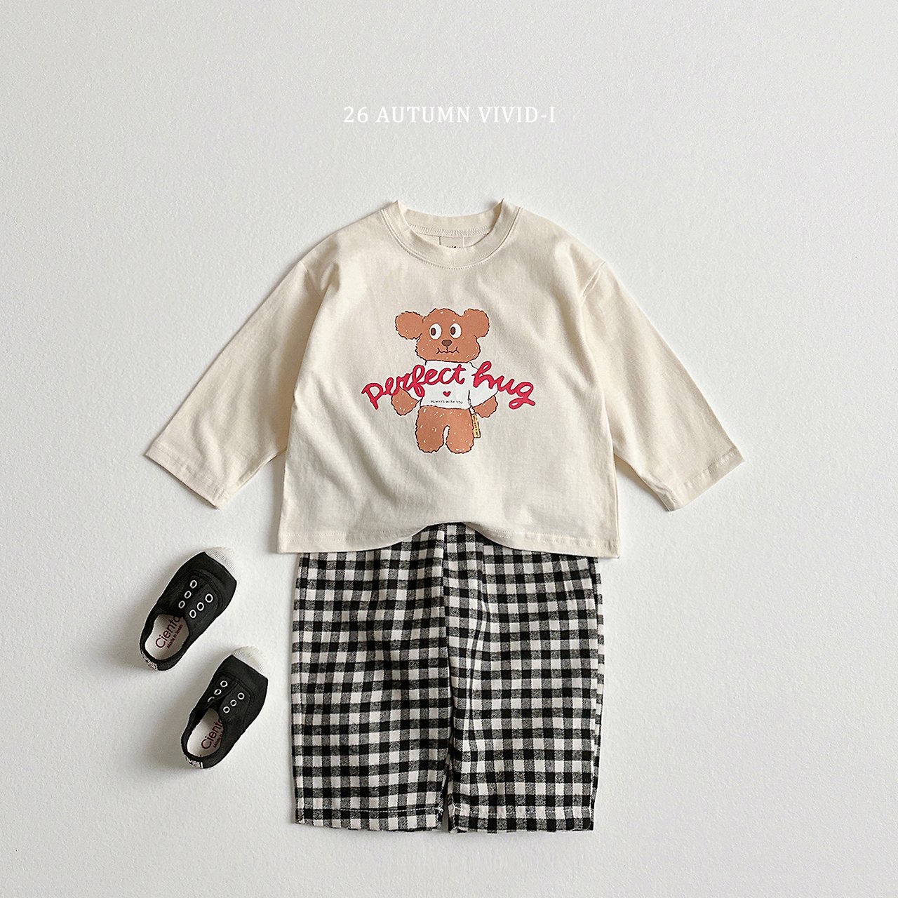 Vivid | Hug bear check up and down