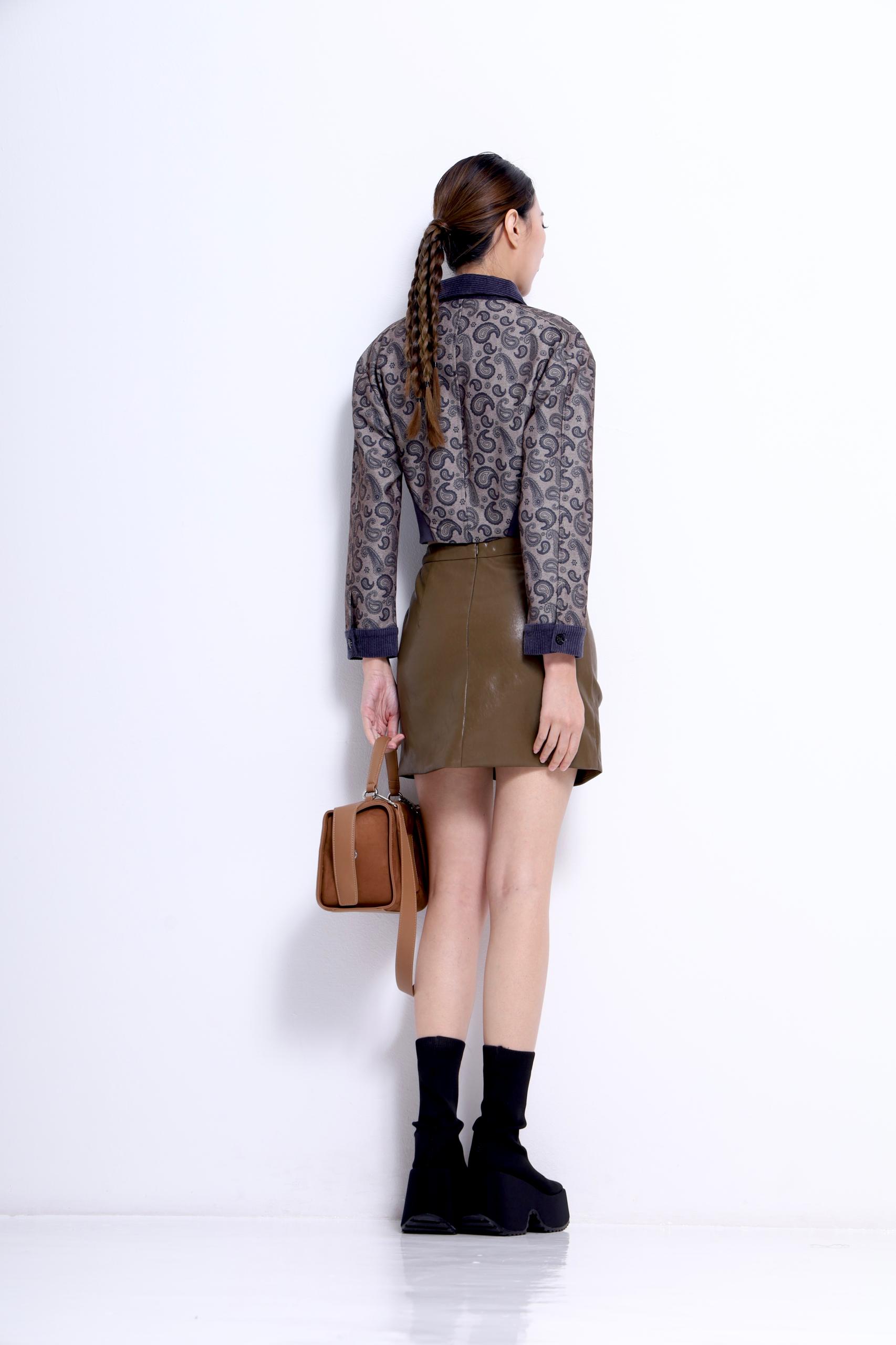 CB2654 PRINTED JACKET TOP