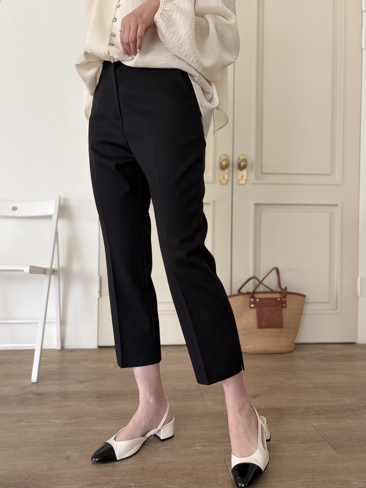 Minimal Tapered Ankle Pants (Black)