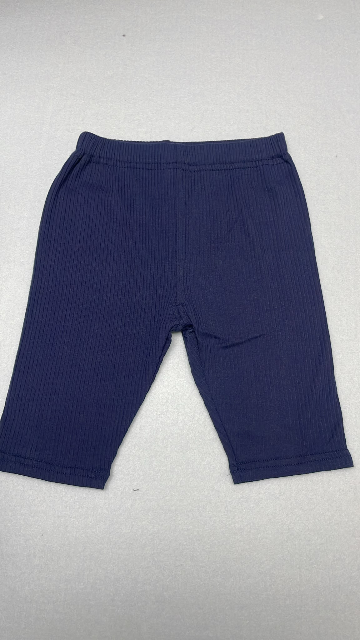 petit main 90碼 舒服軟熟五分褲 （清貨不設儲貨-box L1)