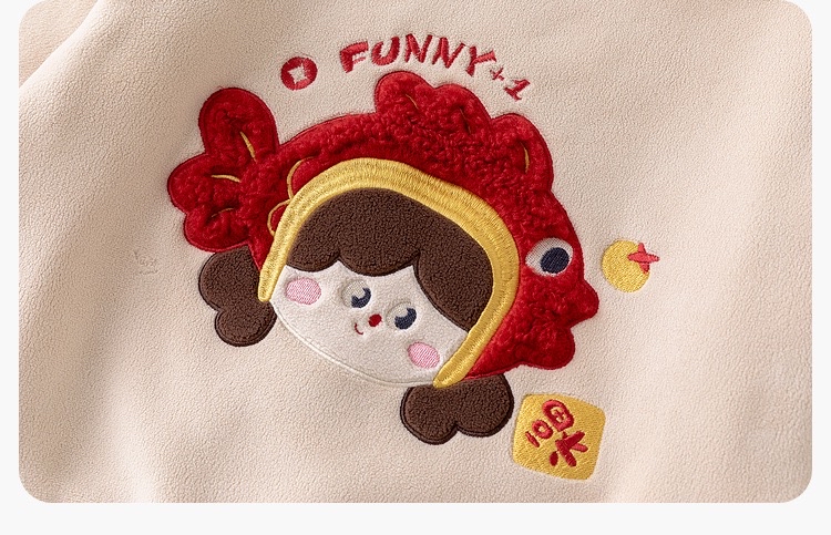 部分現貨🧨新年款預訂🧨兩色年年有魚卡通毛毛刺繡貼花抓絨衛衣