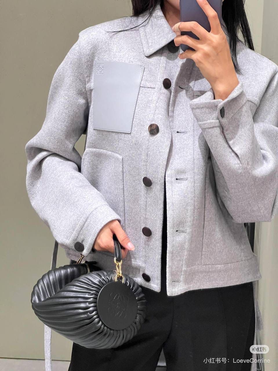 Loewe罗意威 Luna 小号褶皱纳帕皮革单肩包