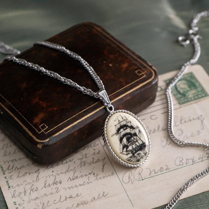 Vintage Sarah Coventry 1975 “Legends” Sailing Boat Pendant Necklace with two chains & Stud Earrings Set in Original Box(MW202)