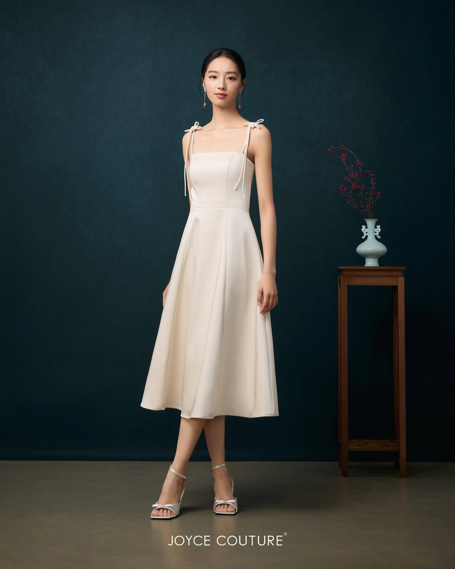 精致中国结吊带连身裙 D0100