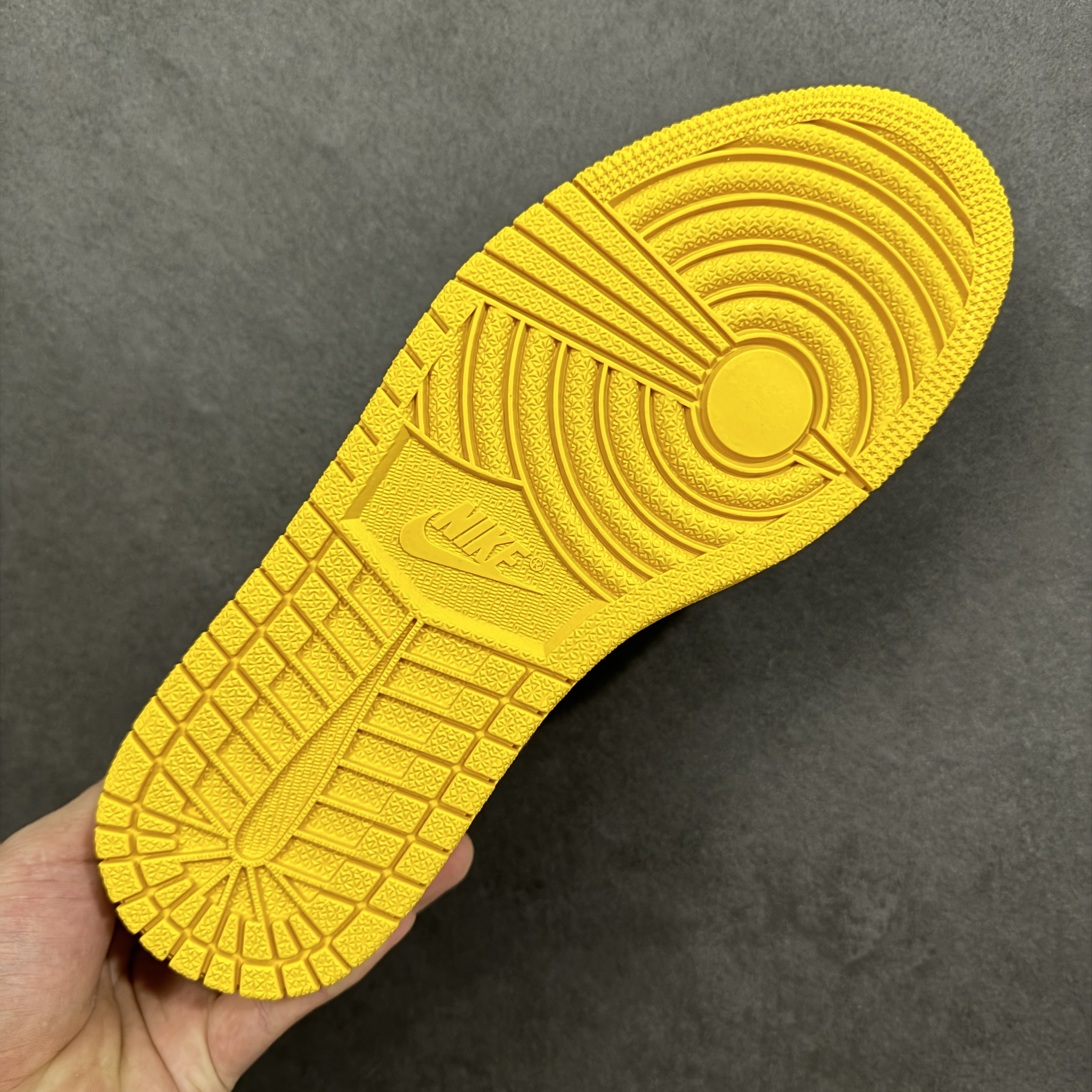 Nike Air Jordan 1 Low AJ1 553558-072