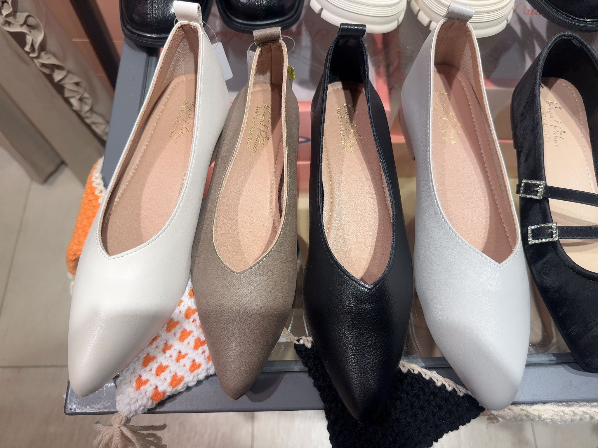 尖頭平底鞋【四色】