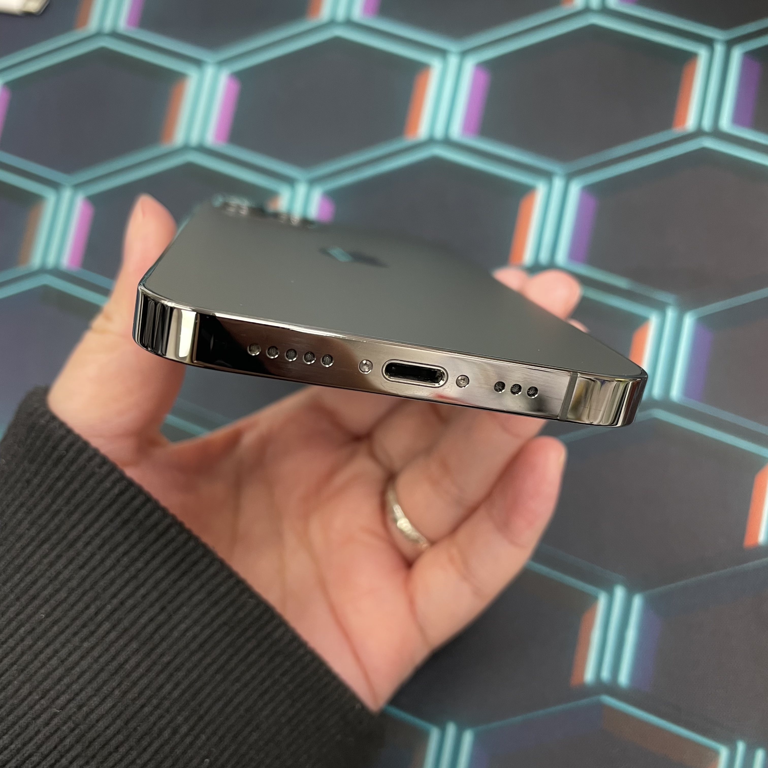 *6090 12 pro 勁靚機 128GB 電80 黑色 black