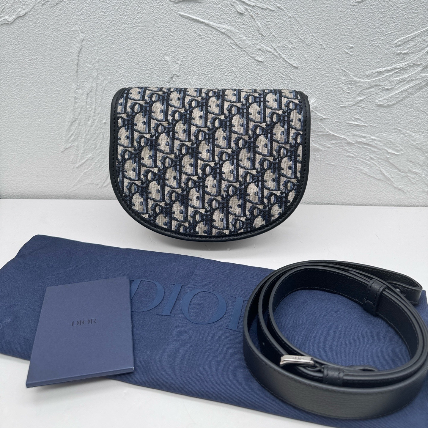 Brand New DIOR Gallop / Product Code: 26051707