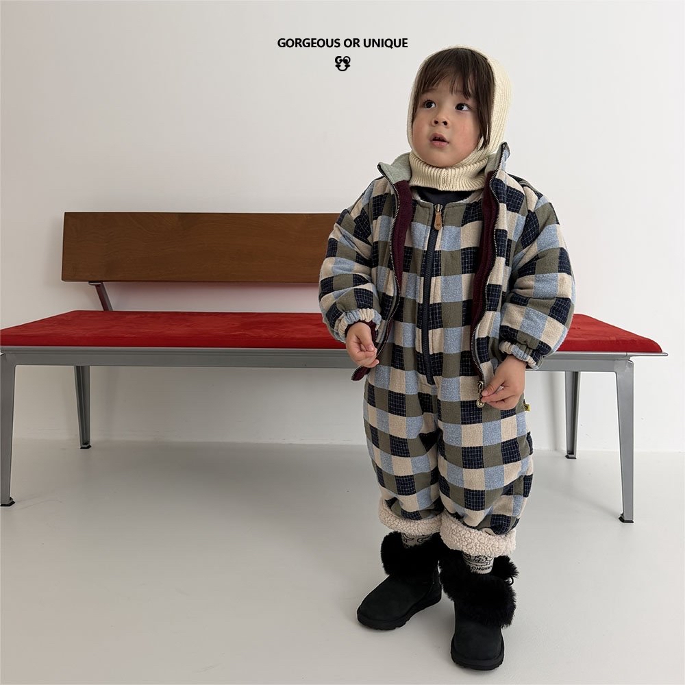 Gou | Square overall