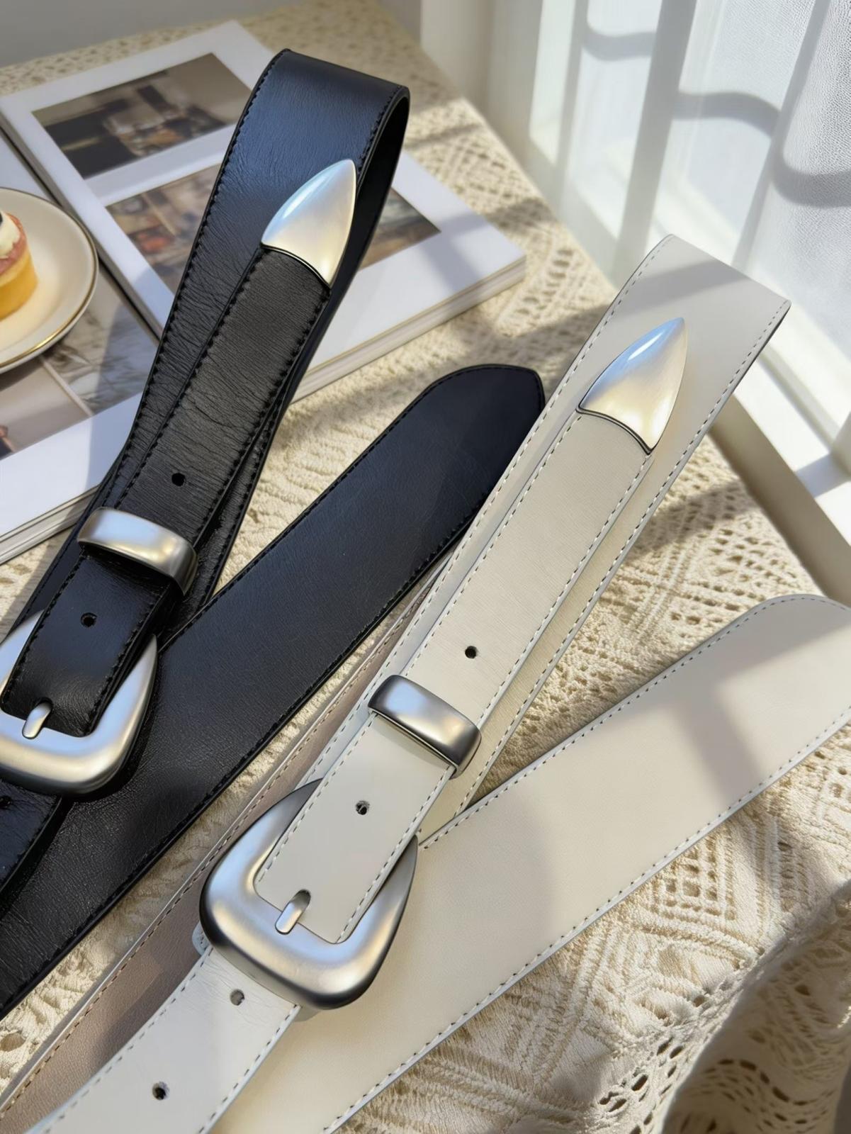 啞銀牛皮Belt