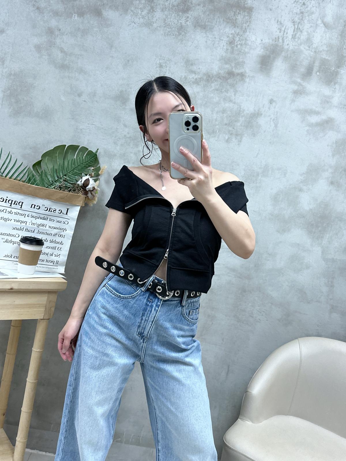Q07 反領雙拉鍊Top