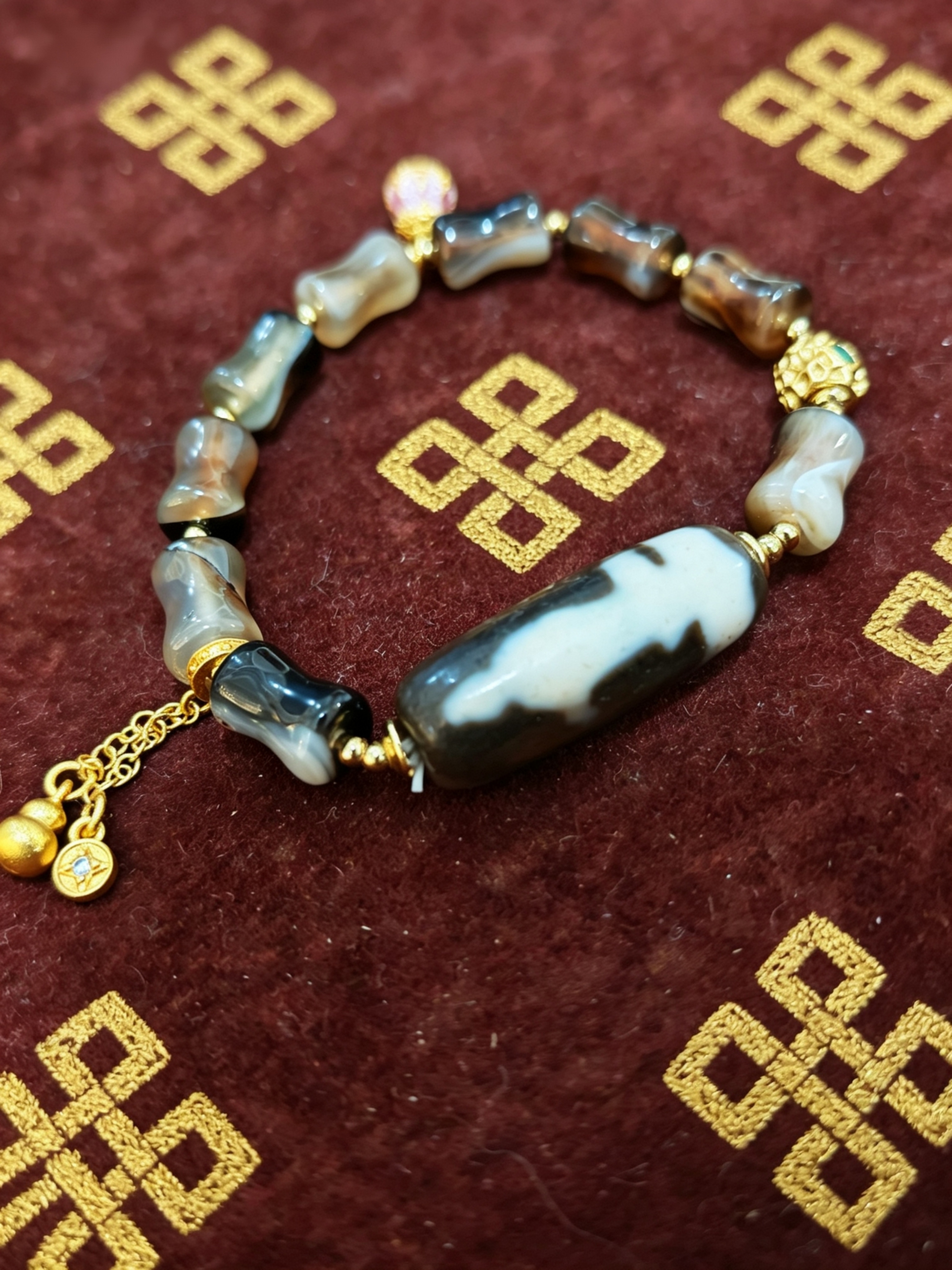 「黑白朱砂觀音天珠」260413