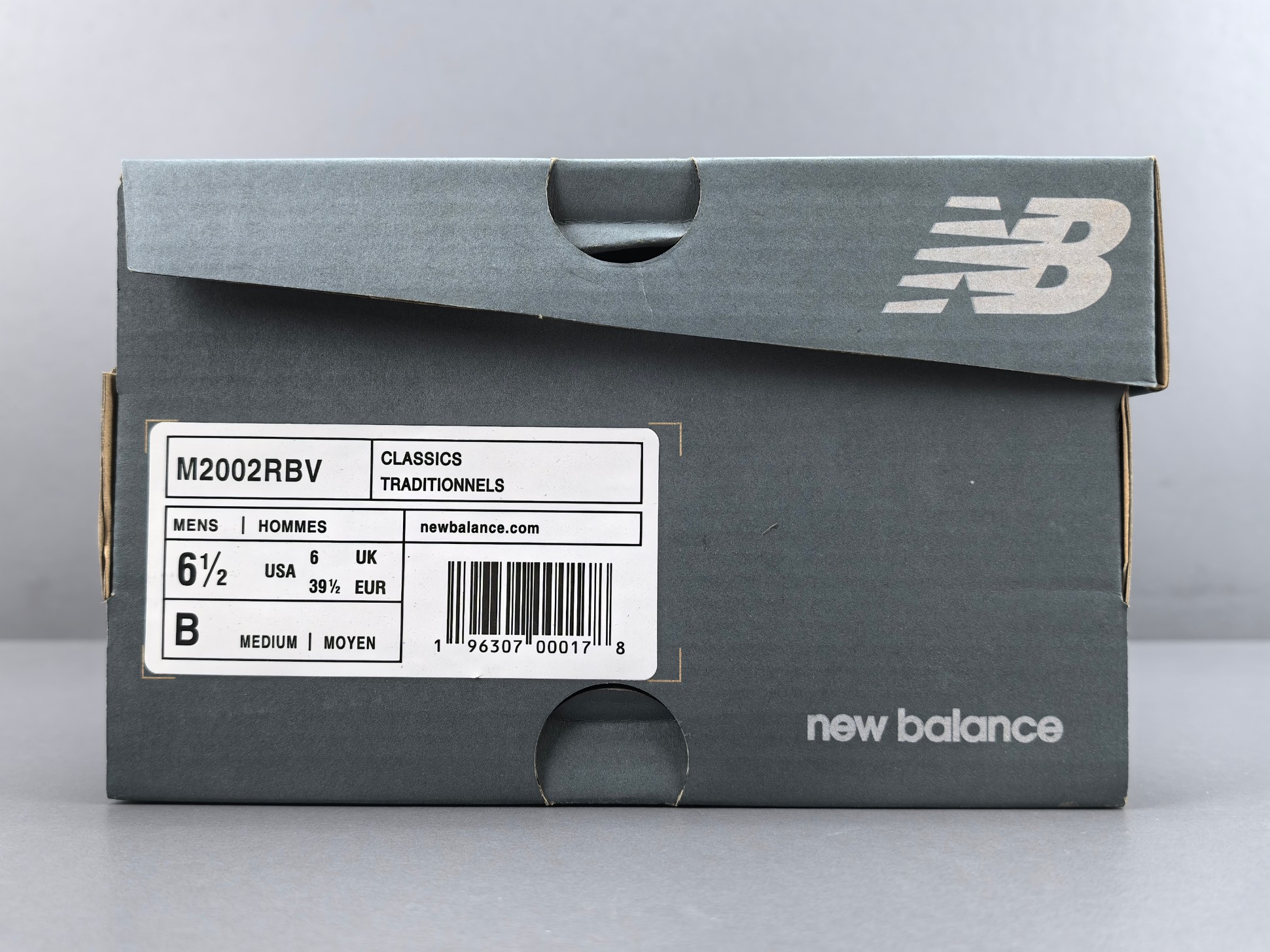 New Balance 2002R ML2002RBV