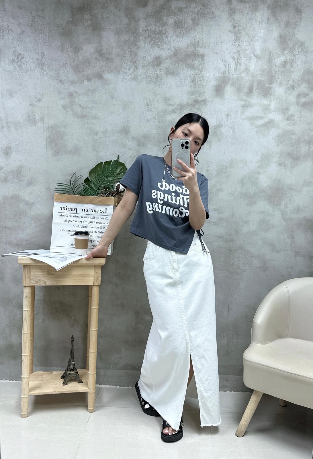 L25 束腳英文字Tee