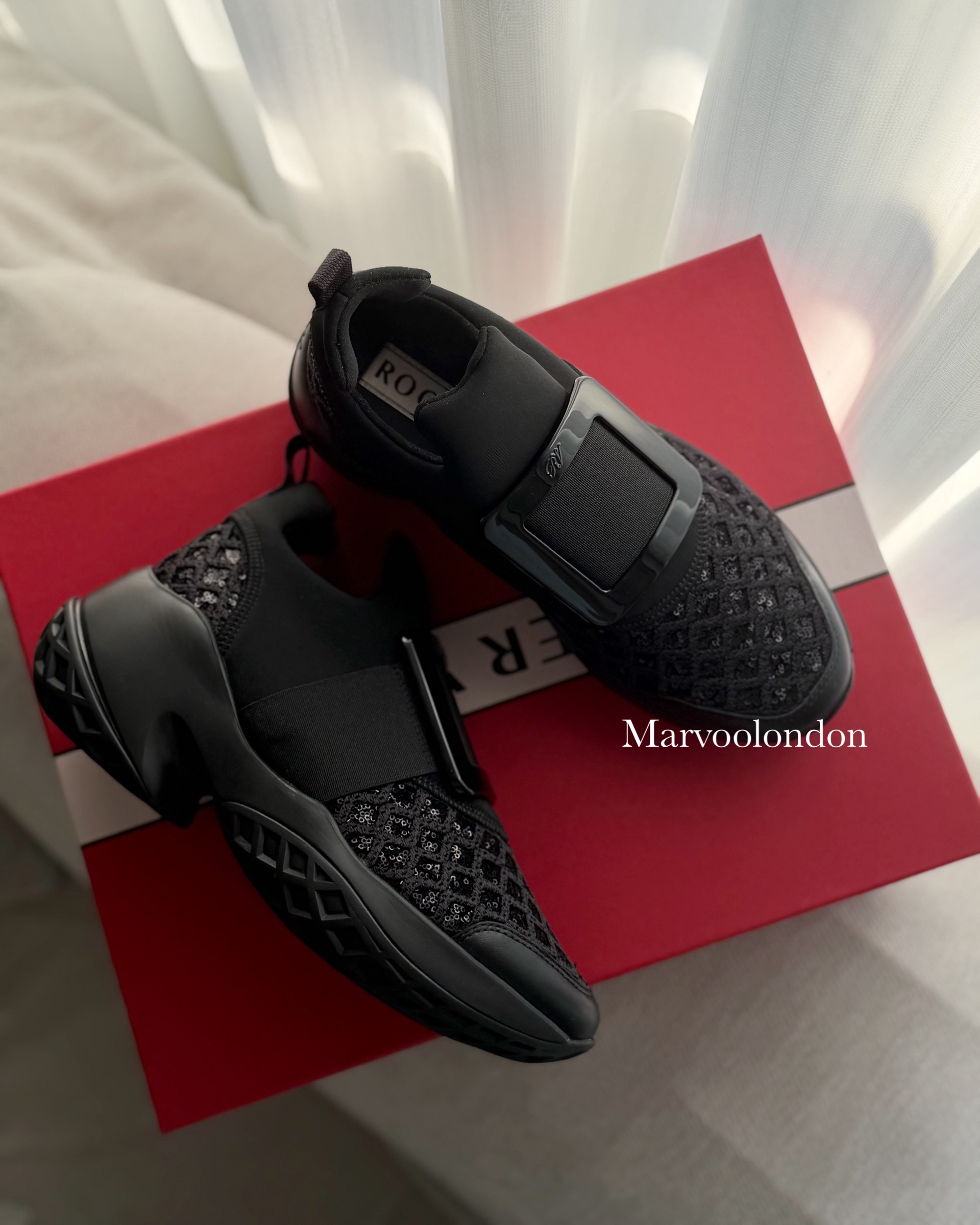 限時優惠✨新色🆕訂貨🍒RV VIV’ Run 黑色暗閃sneaker 增高7cm ! Size 36 36.5 39 40 41