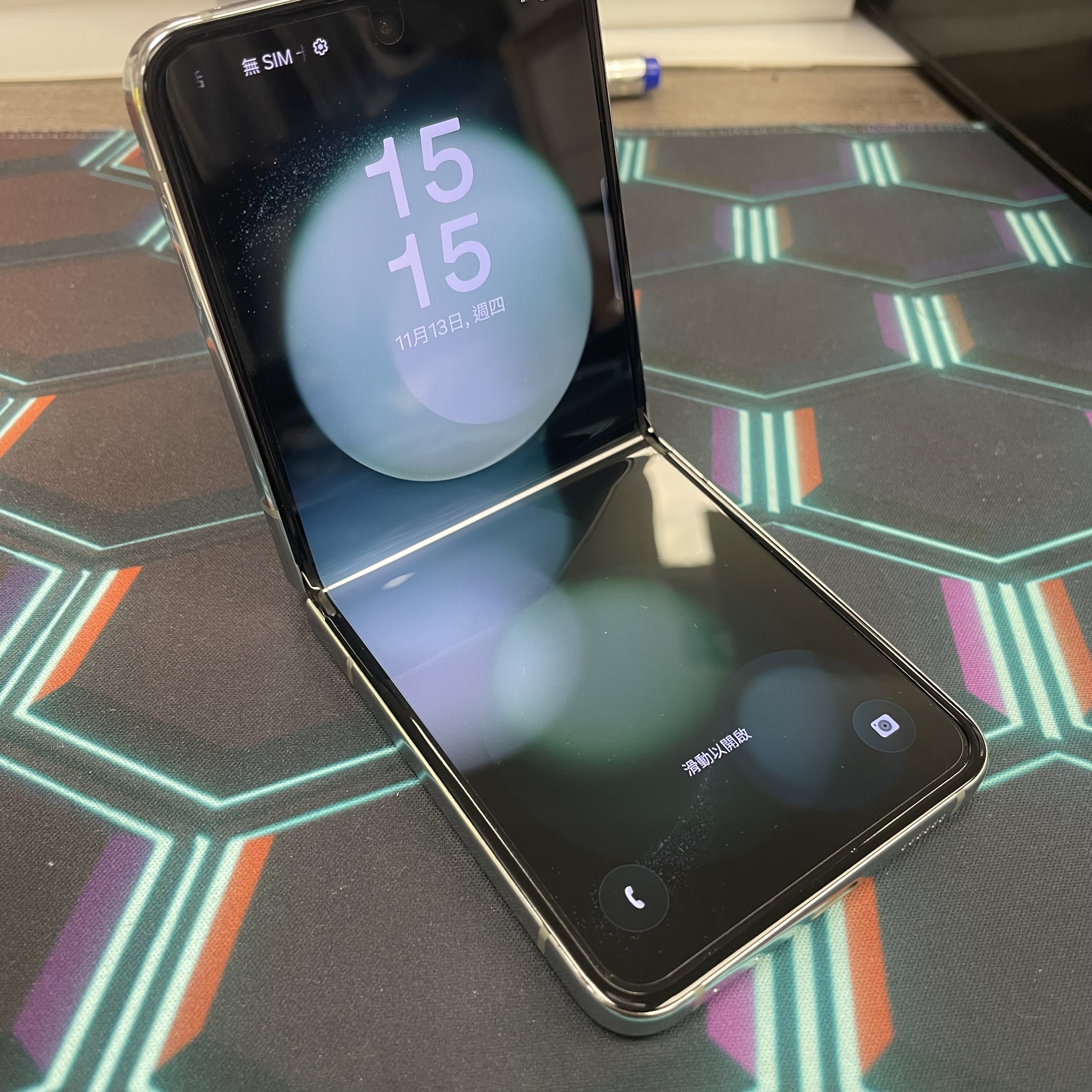 *6795B Galaxy Z Flip 5 完美機 8+256GB 綠色 green 國際版