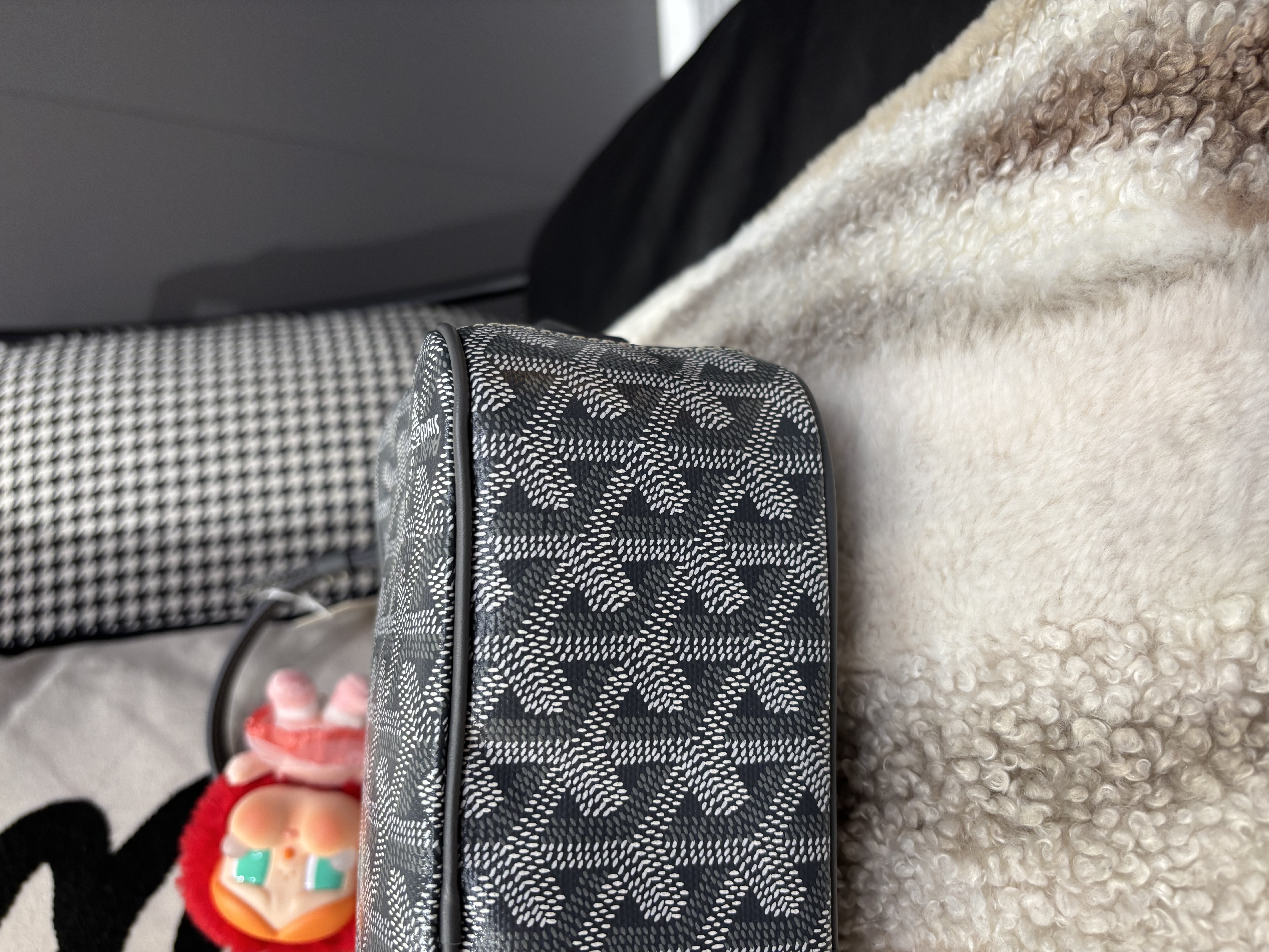 Goyard cap vert camera bag Grey 100%Authentic ,98%new ✅塵袋✅booklet