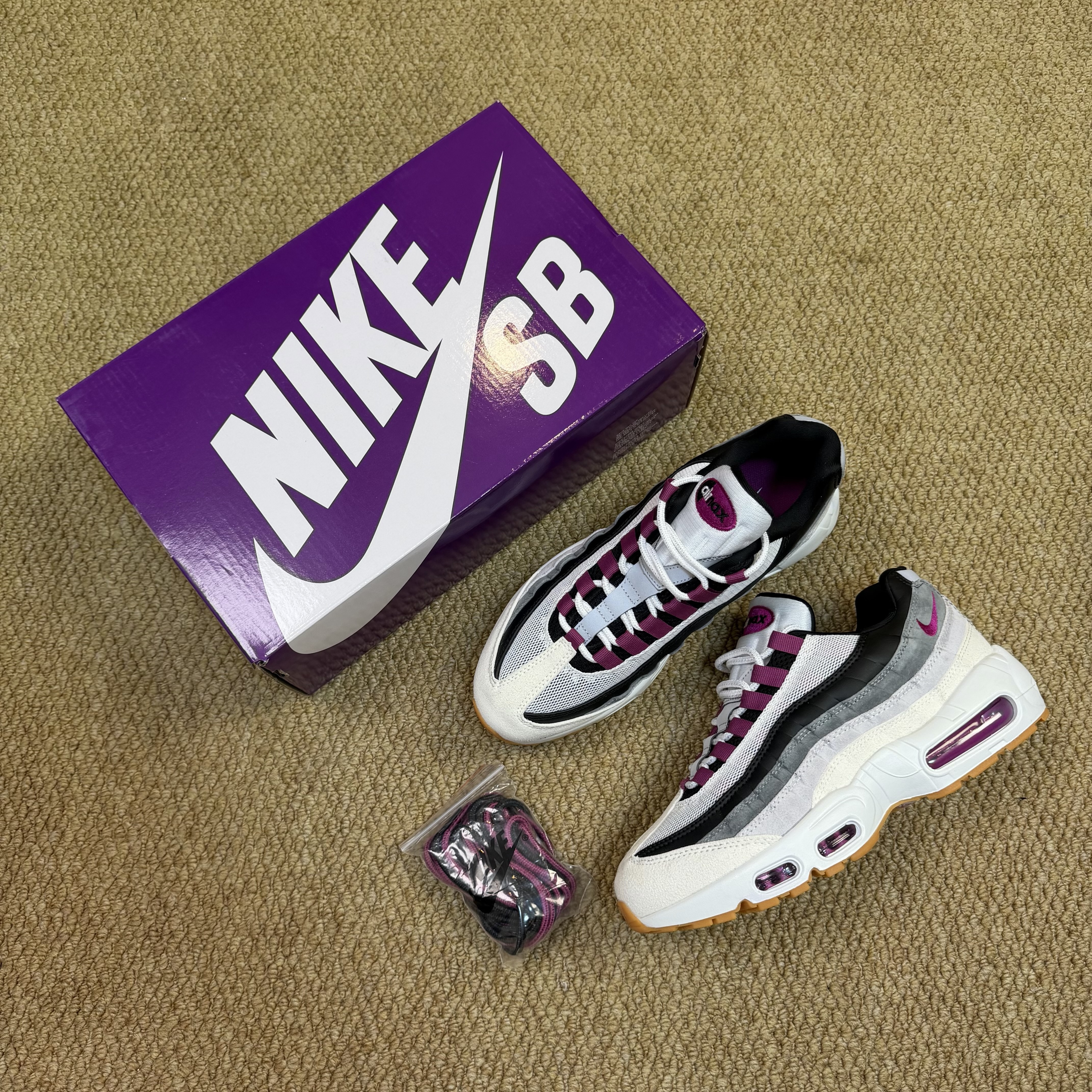 Nike Air Max 95 SB HF7545-100