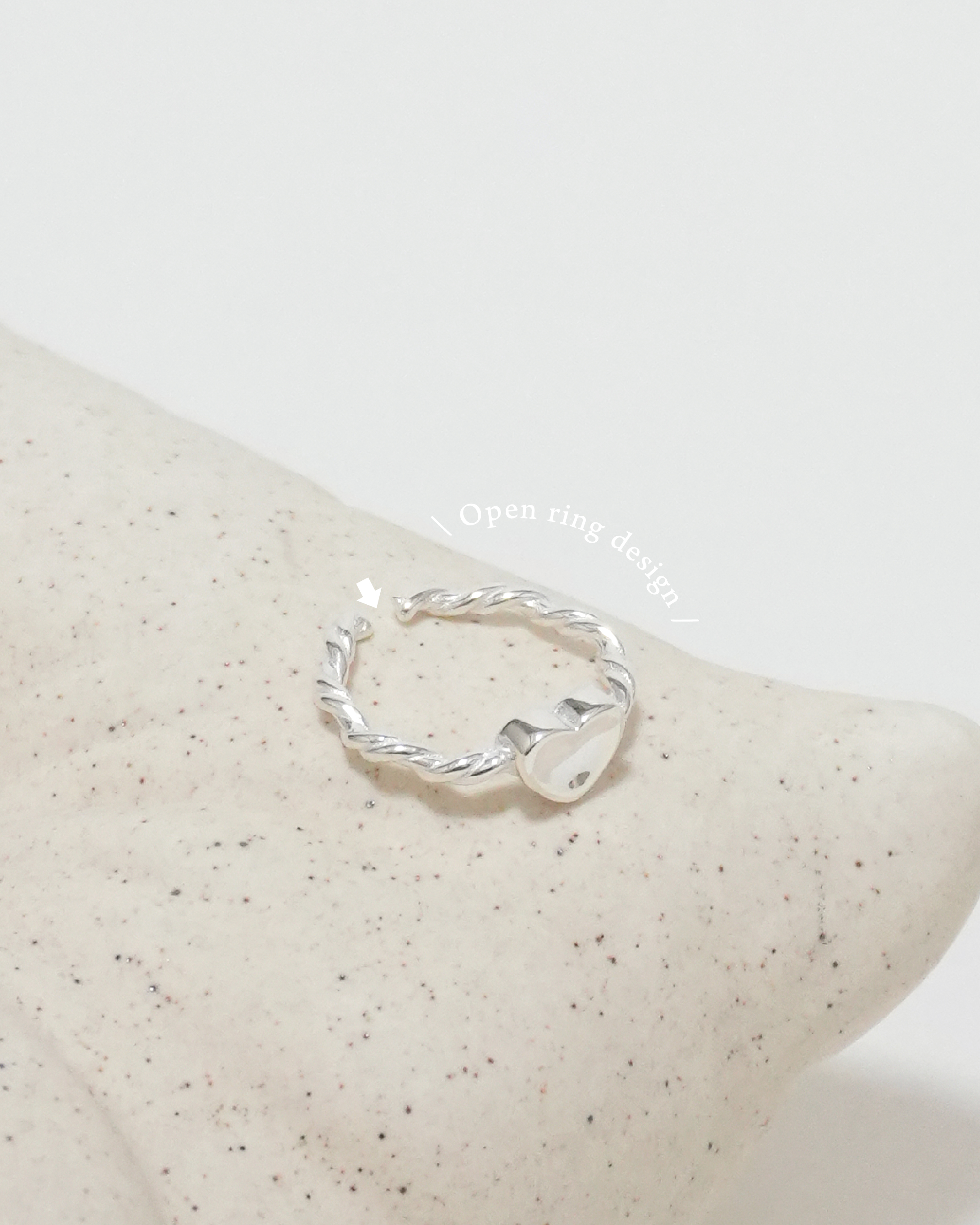 Dreamy Lace Heart Ring