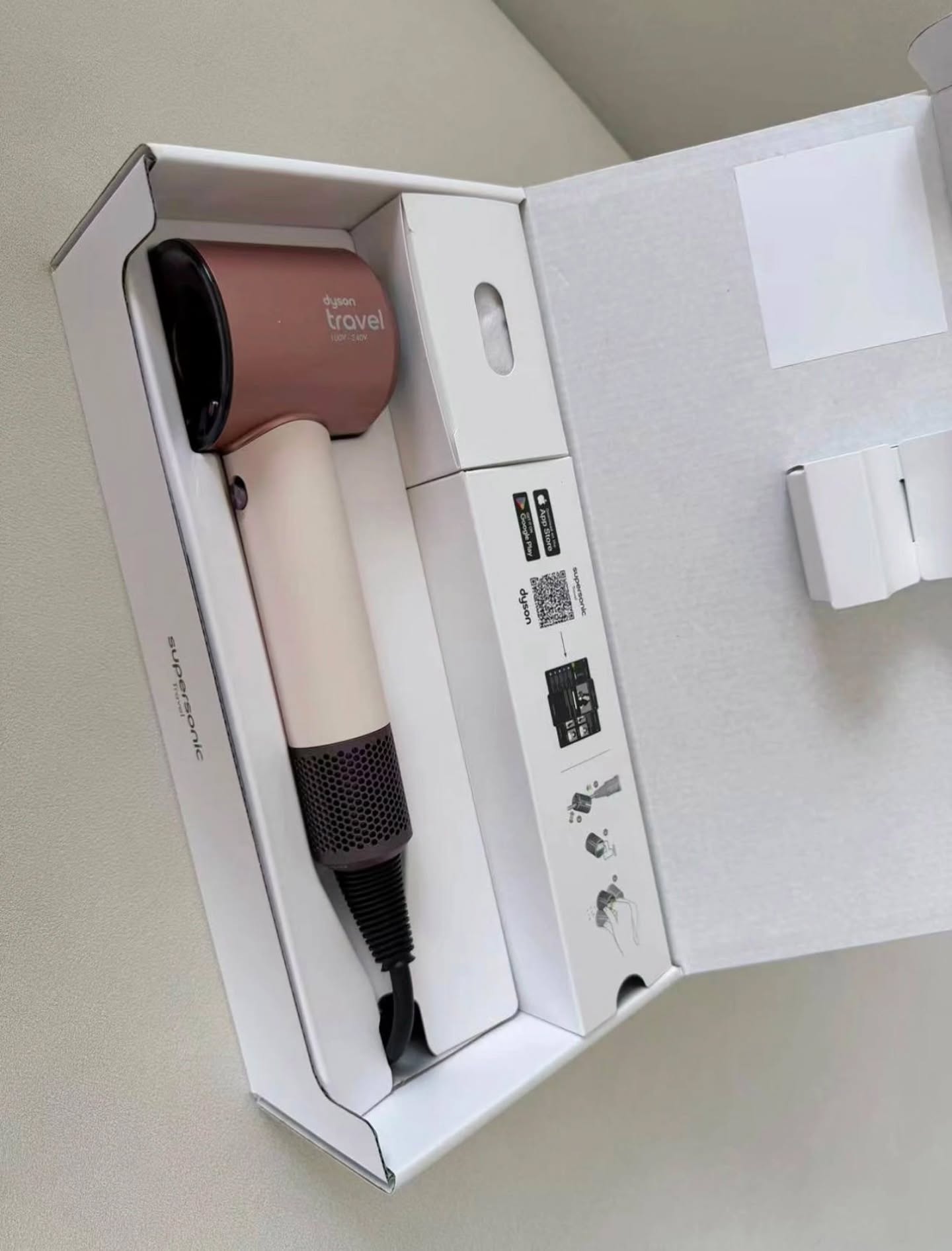 Dyson Supersonic™ Travel 旅行風筒