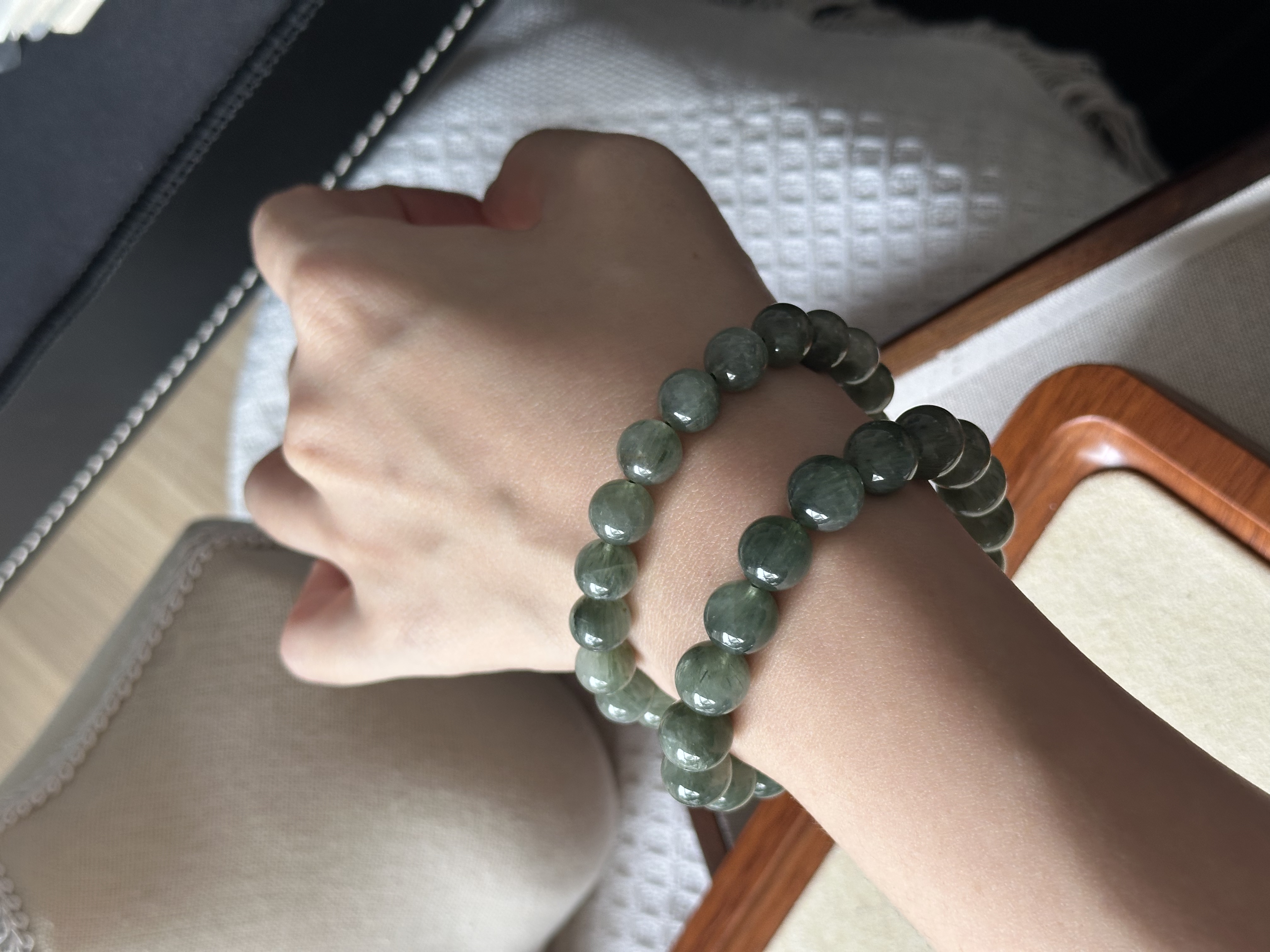 绿发晶 ｜ Green Rutile 