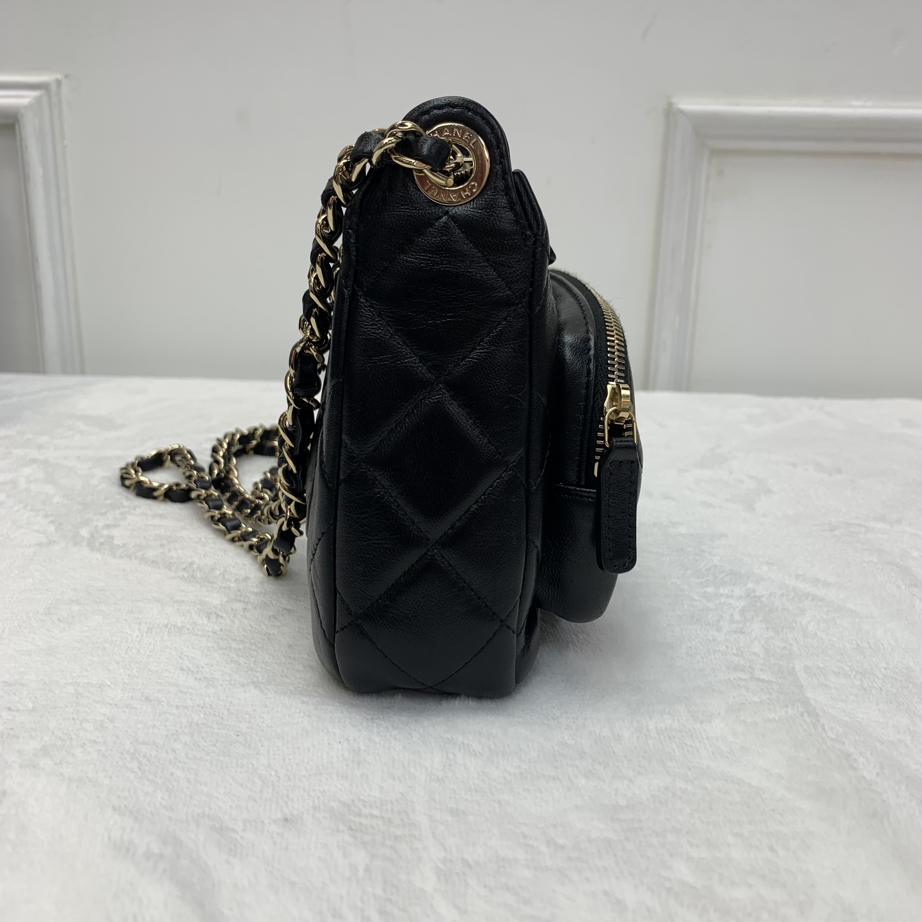 黑金經典大容量 25C Chanel相機包🖤