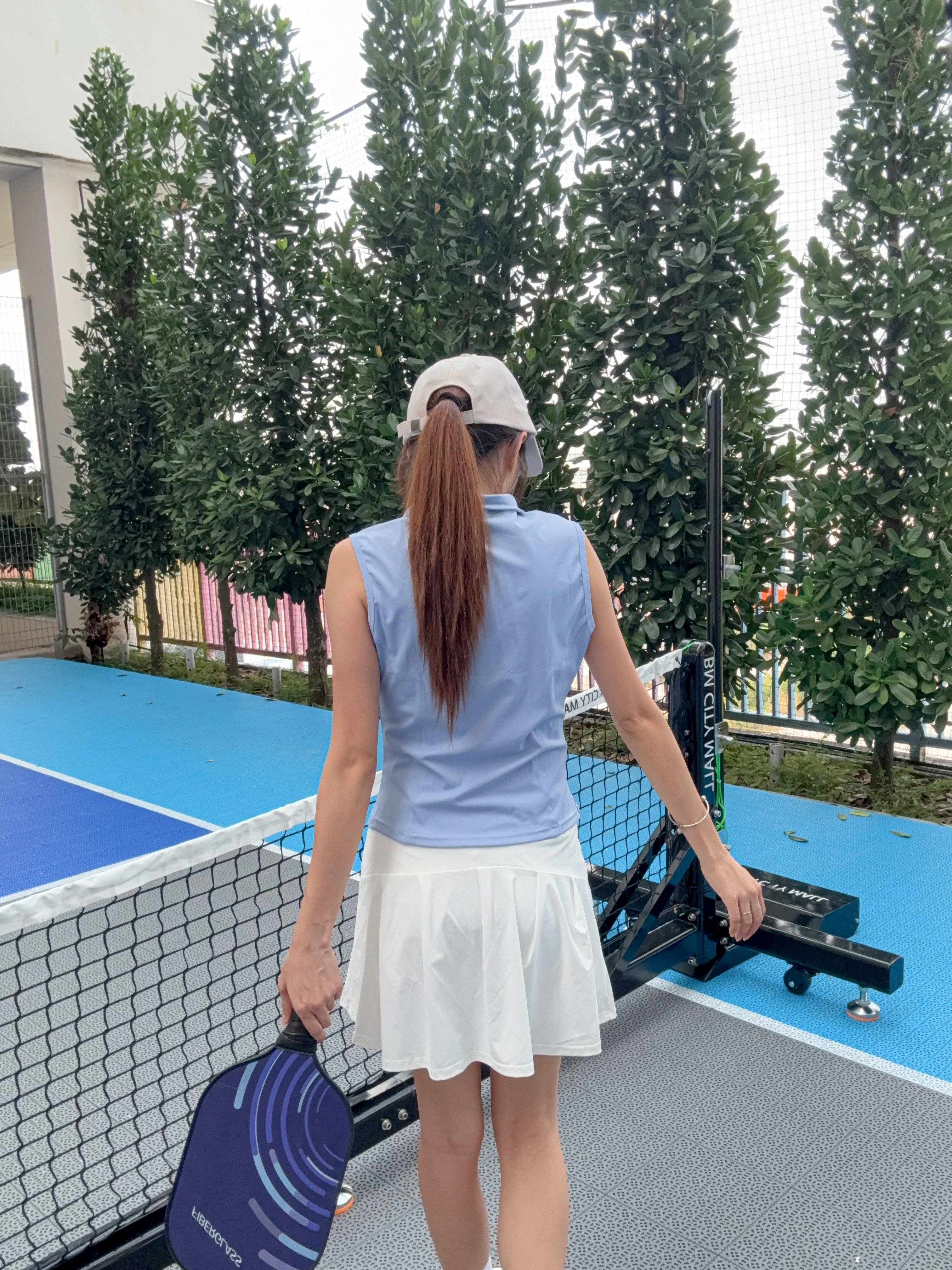 Lululemon 运动风拉链无袖上衣 R3011