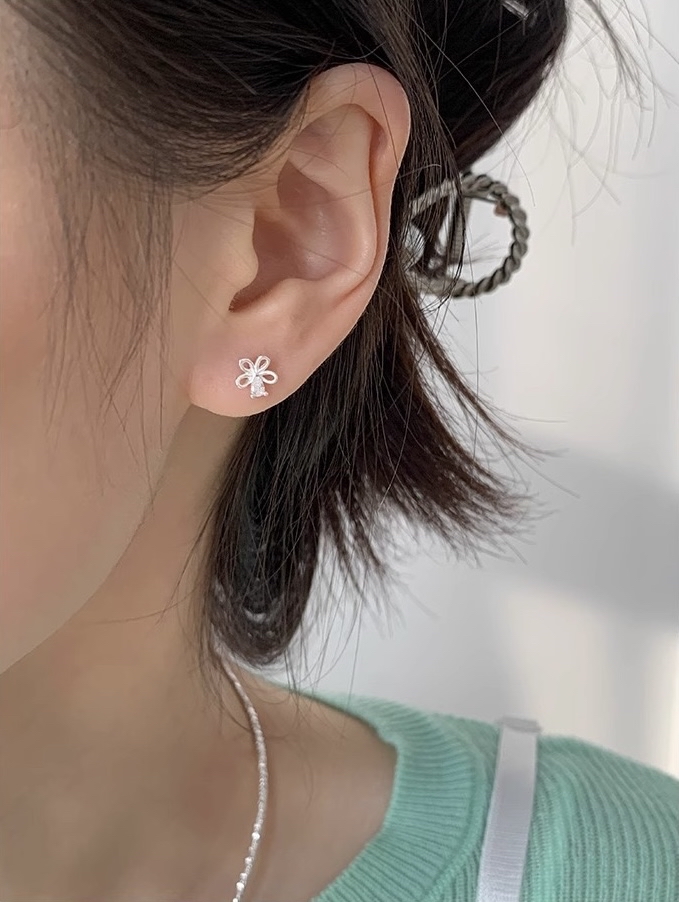 闪钻小花耳钉