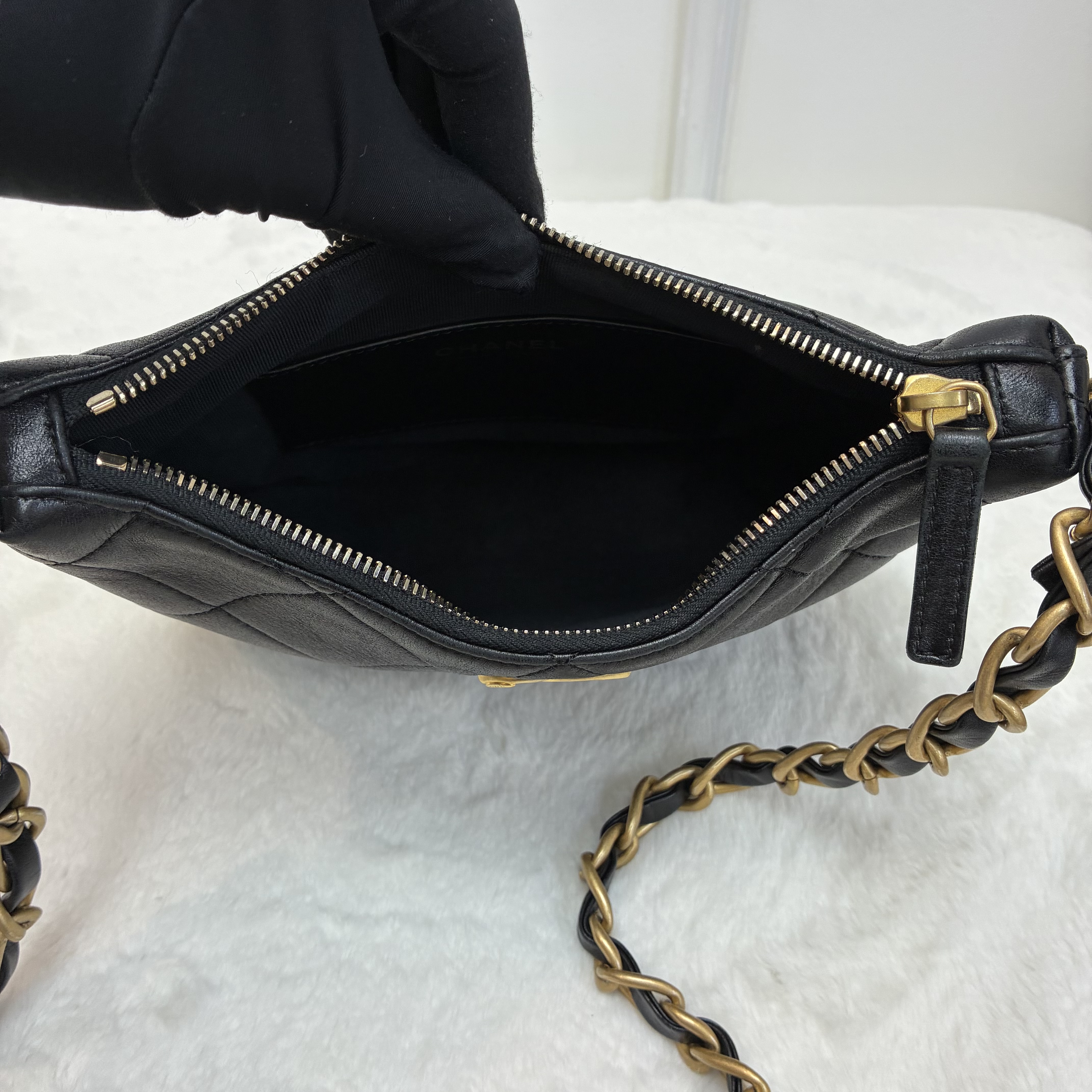 Chanel 23K 皮穿拉鍊單肩包 可調節
