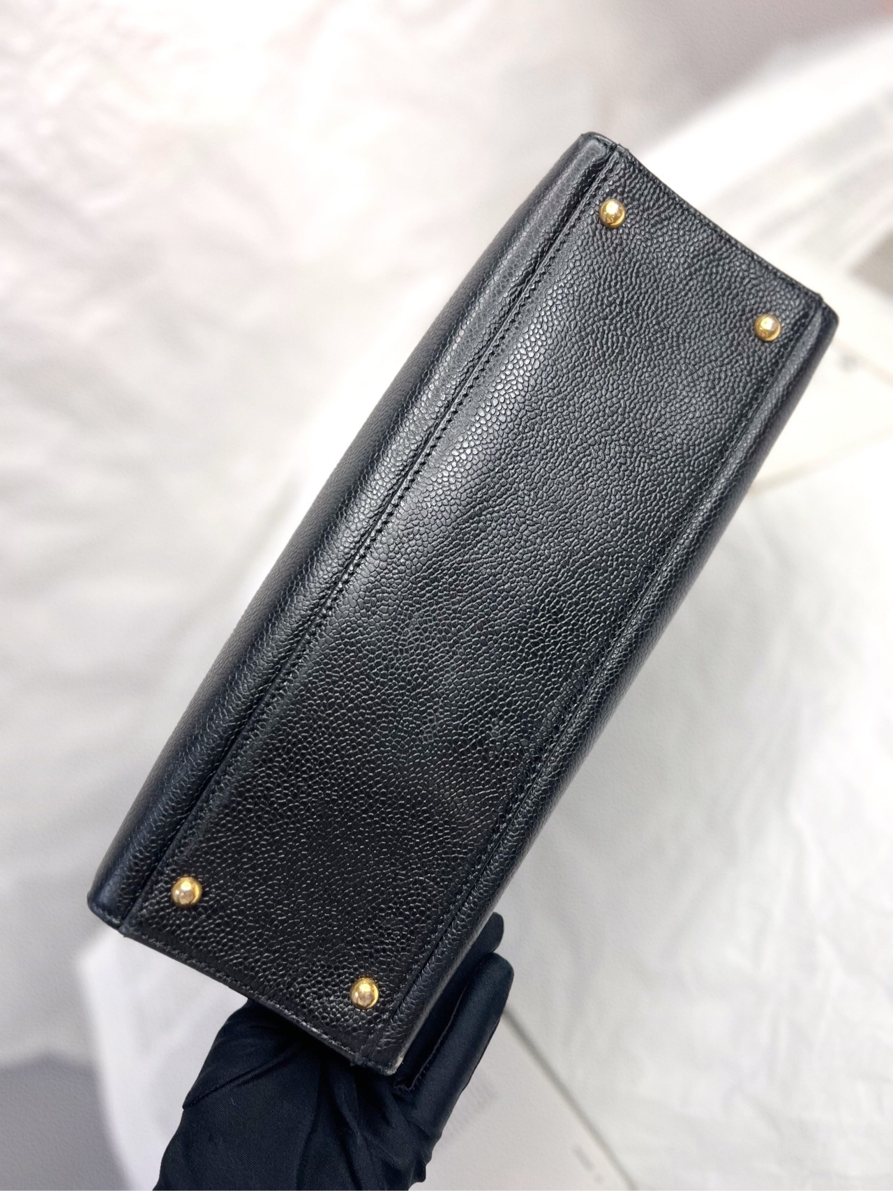 【預訂貨品】CHANEL 黑金魚子醬光面琴譜包