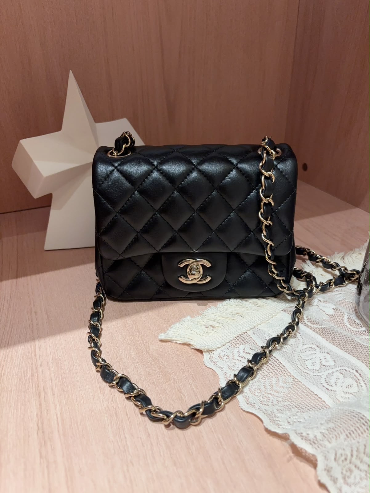 CHANEL mini flap classic flap 17cm Gold CF17 A35200 ,100%Authentic,98%new ✅晶片✅塵袋✅盒 