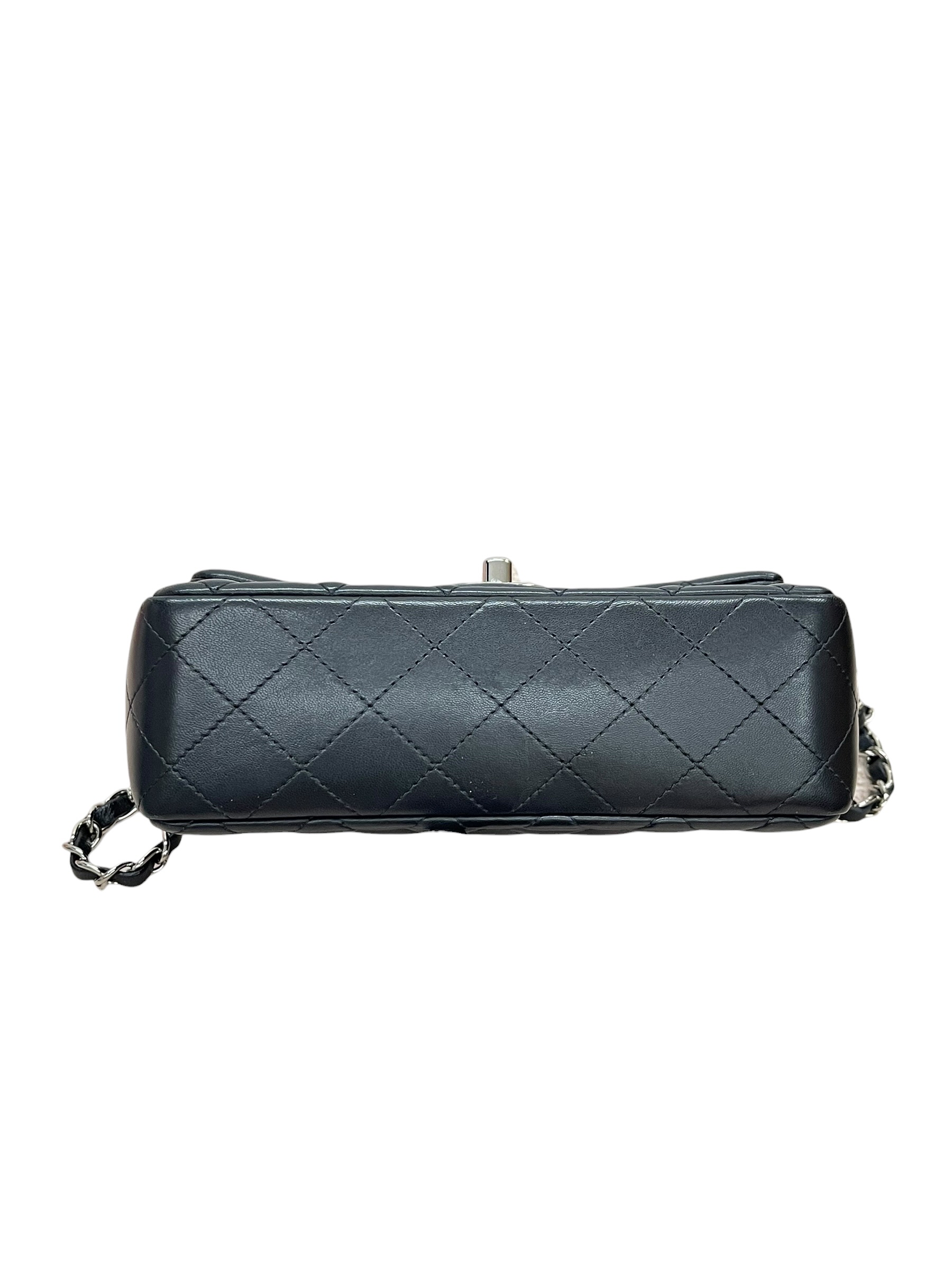 Pre-owned Chanel CF / Product Code: 071901