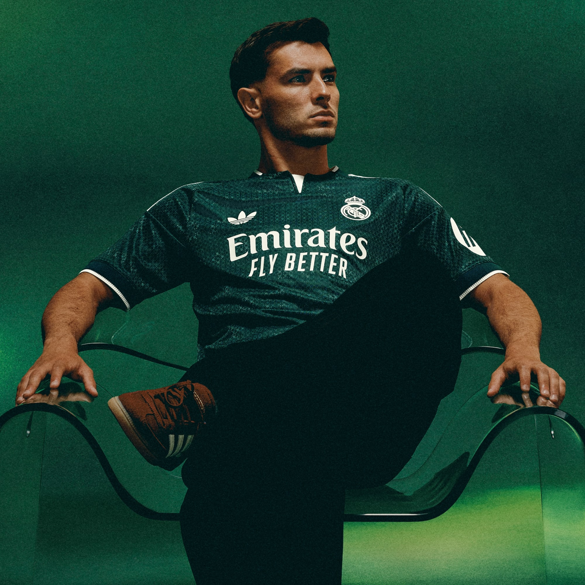💚典雅的暗綠色調 Adidas Real Madrid 皇家馬德里 2026-27 作客球員版球衣 (可加印字章) JZ7219