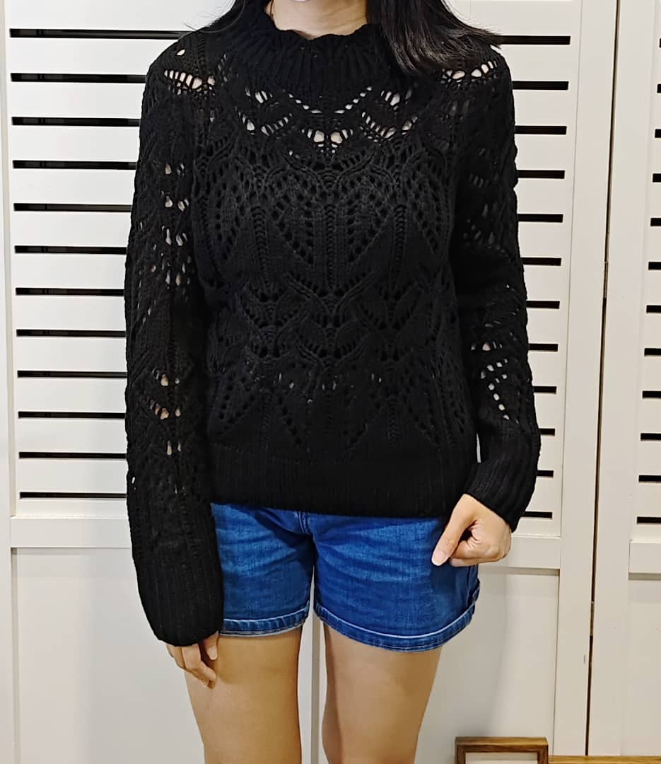S352 Hollow Kintted Sweater 