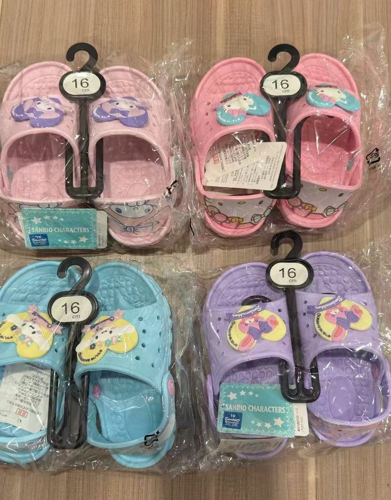 0701 三麗鷗涼鞋