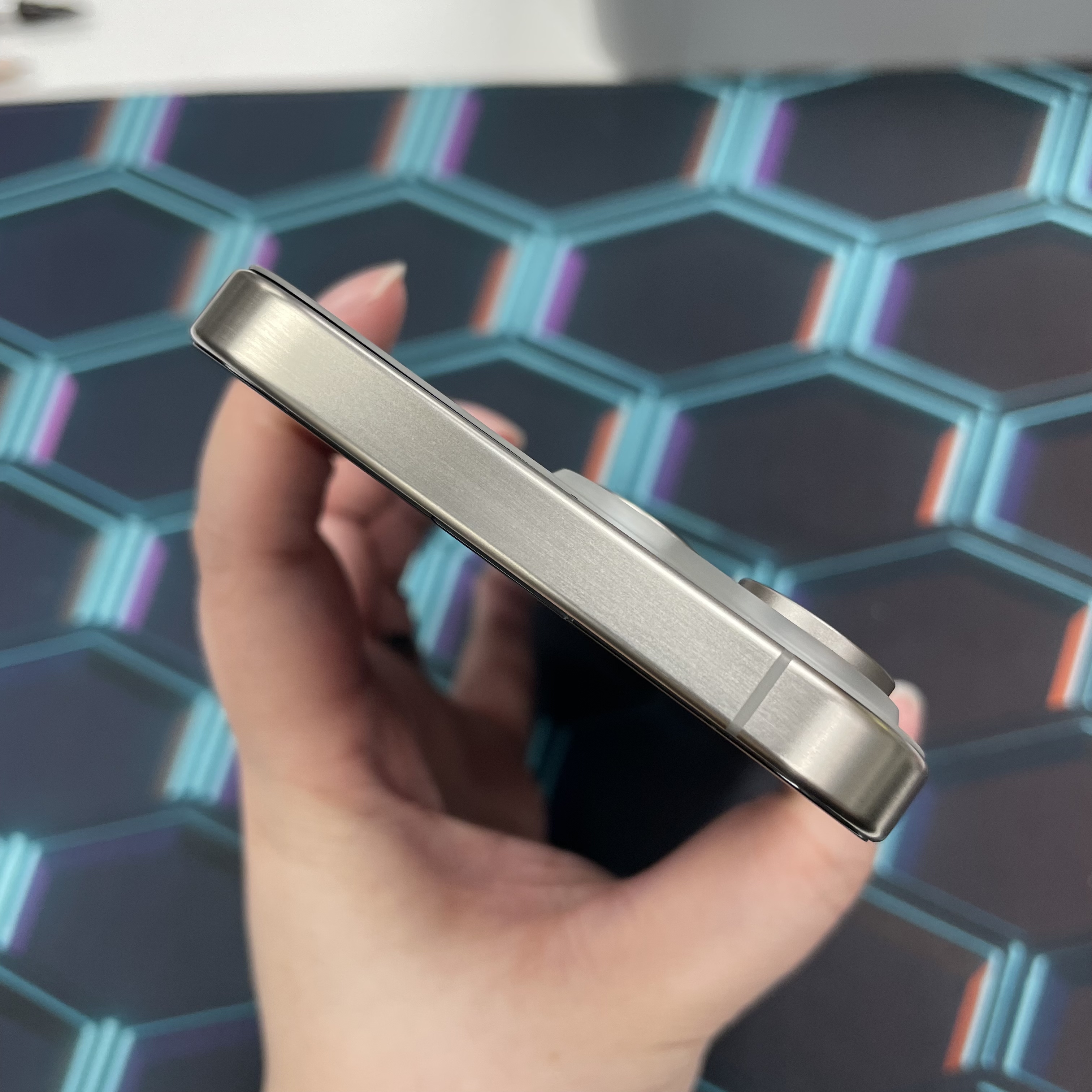 *6188 15 Promax 完美機 256GB 電100 原色 gray