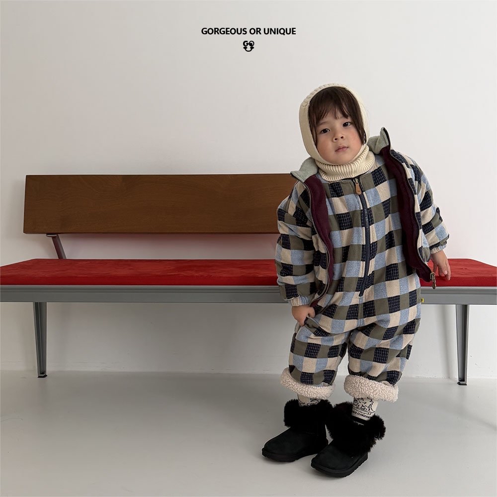 Gou | Square overall