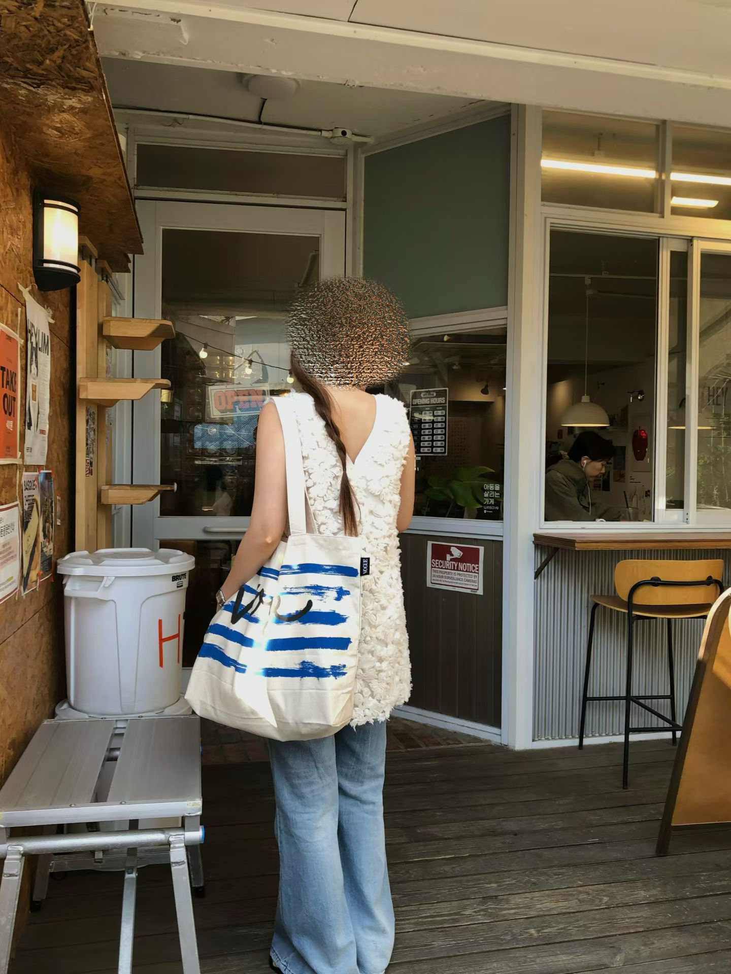 Elegant flower v-neck dress/top